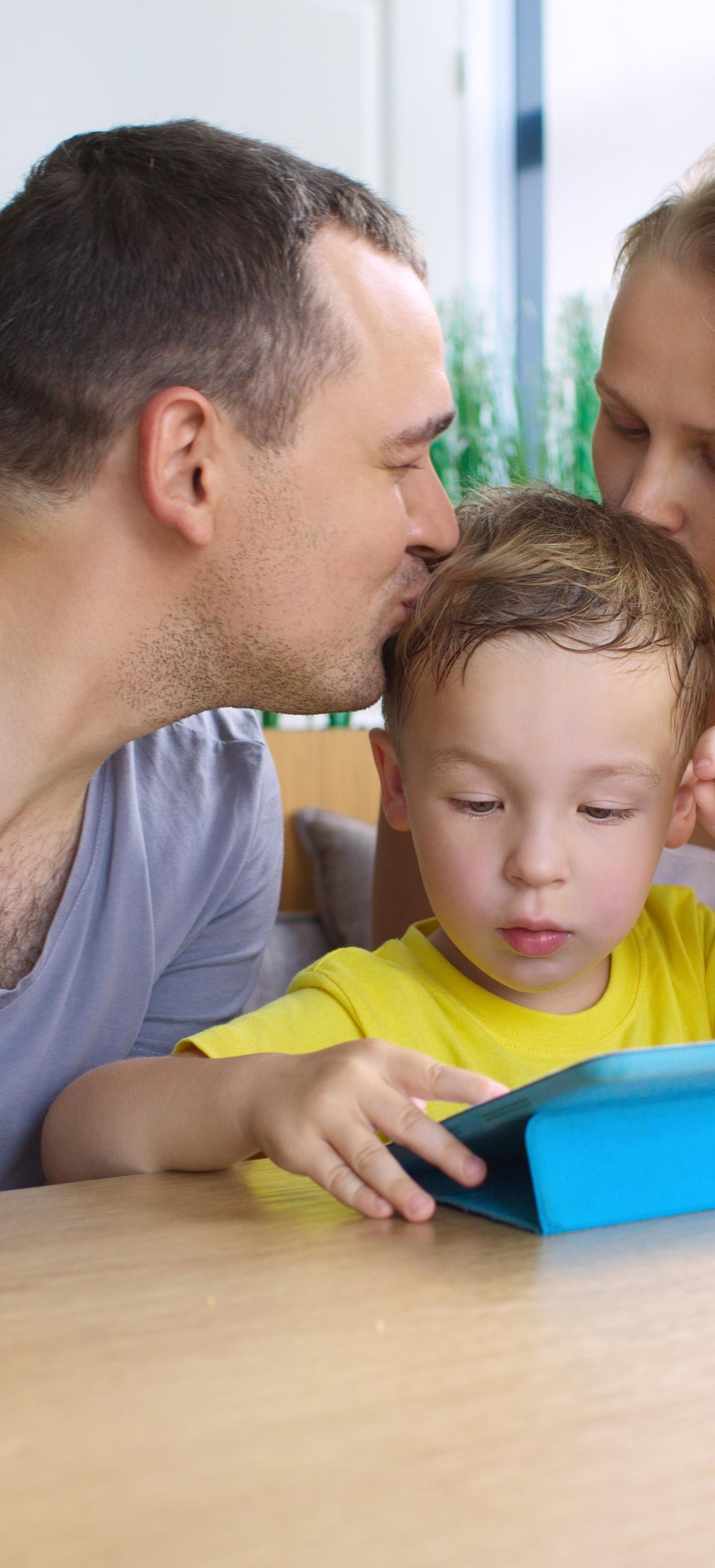 Adelaide CBD Parents Access Free Local Support Services Daily