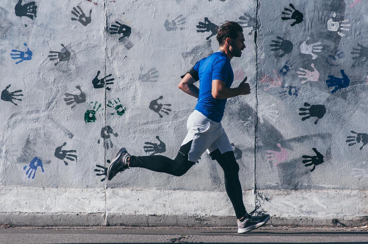 Adelaide Running Events Draw Hundreds to CBD Streets